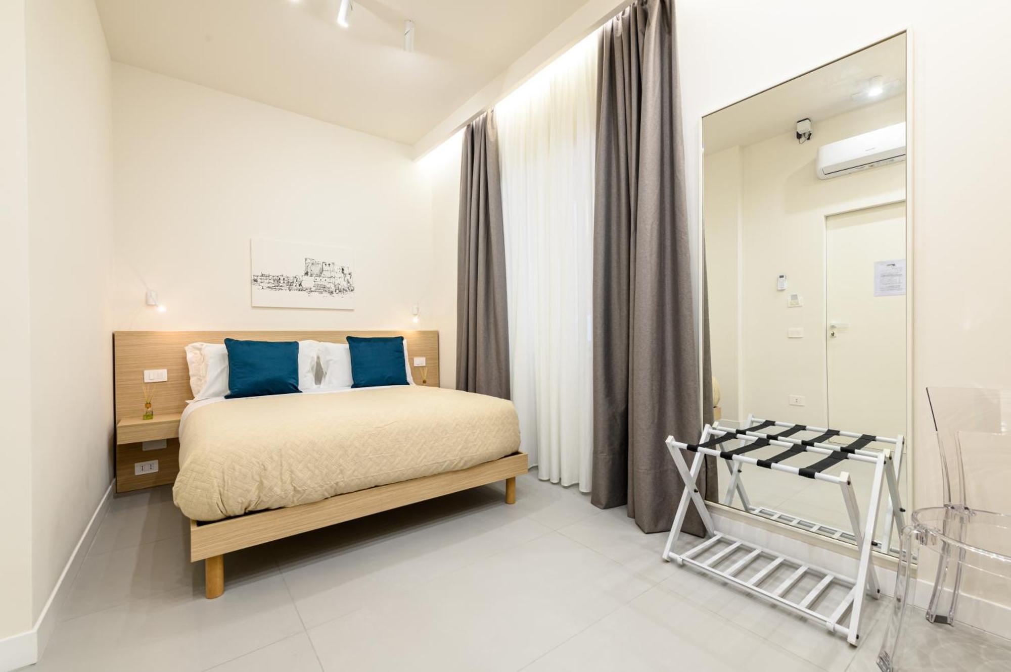 Dimora Joseph Via Toledo Hotel Naples Exterior photo