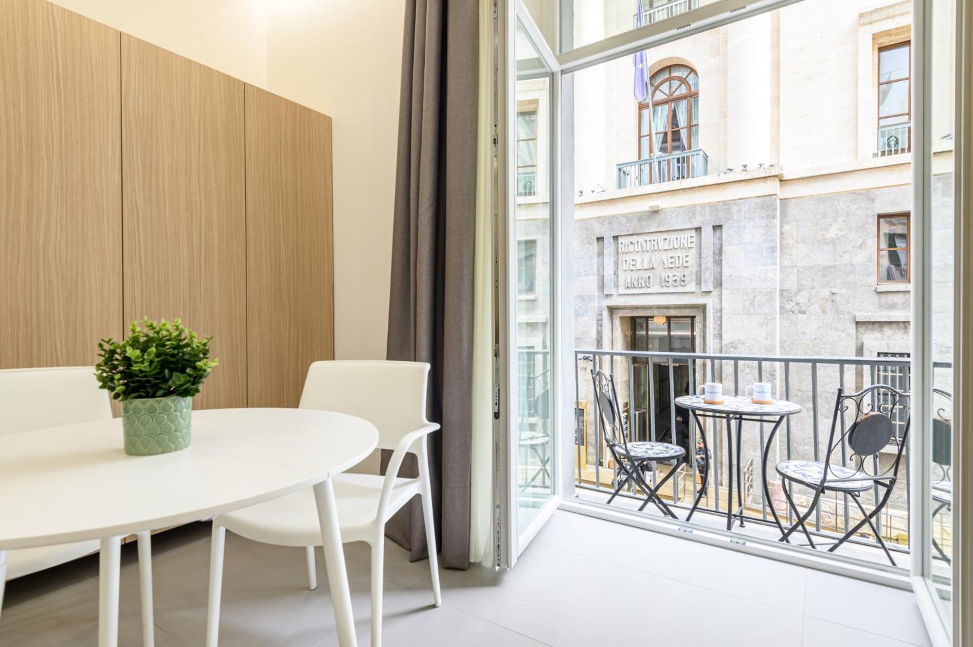 Dimora Joseph Via Toledo Hotel Naples Exterior photo