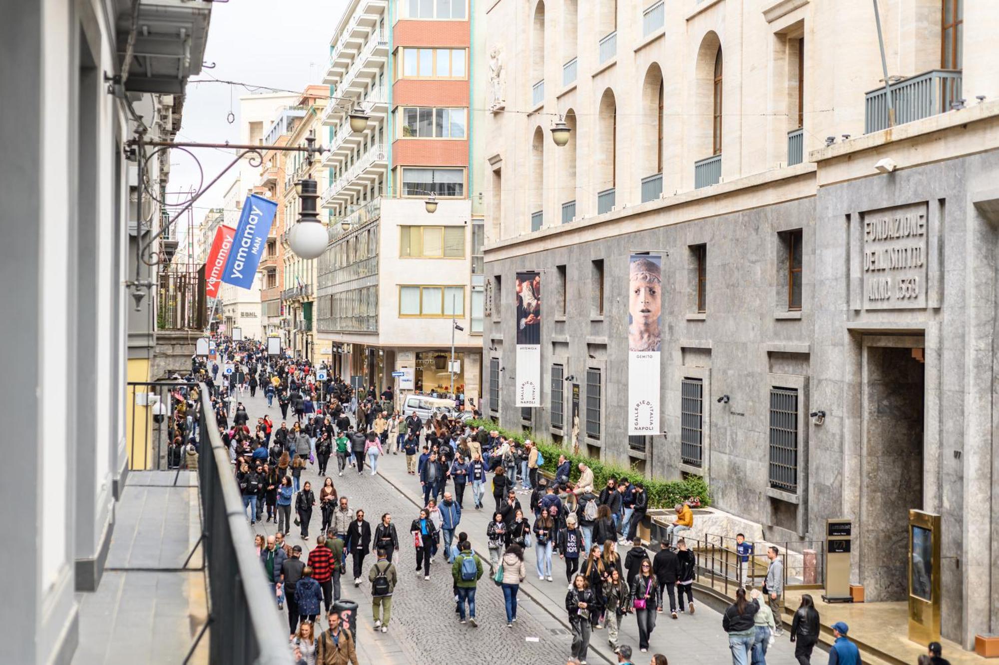 Dimora Joseph Via Toledo Hotel Naples Exterior photo
