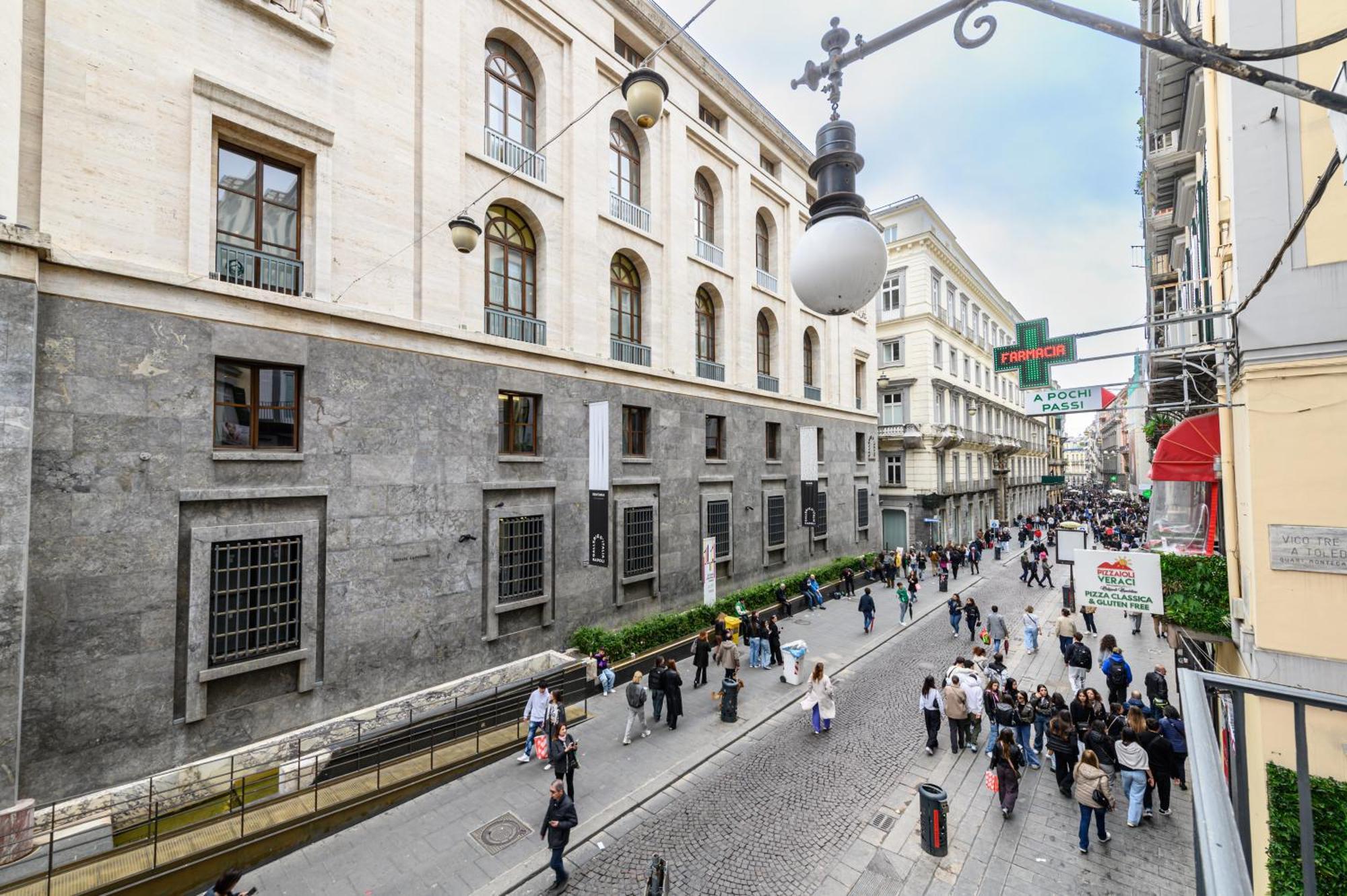 Dimora Joseph Via Toledo Hotel Naples Exterior photo